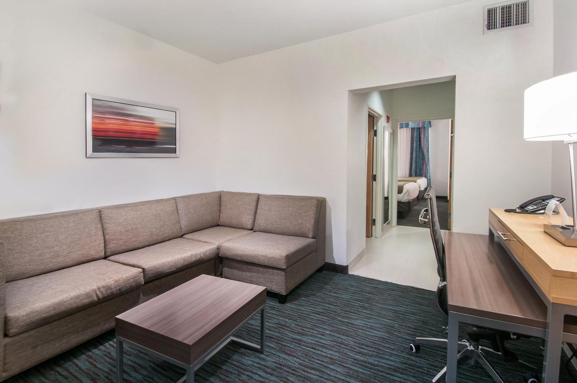 One-Bedroom Suite with Two Queen Beds